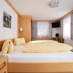 Bed and breakfast Sonnenheim 3*