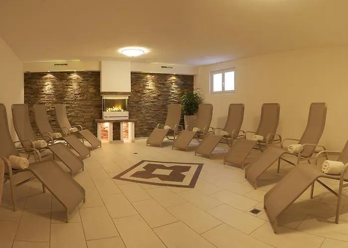 Sonnenheim Bed & Breakfast 3*